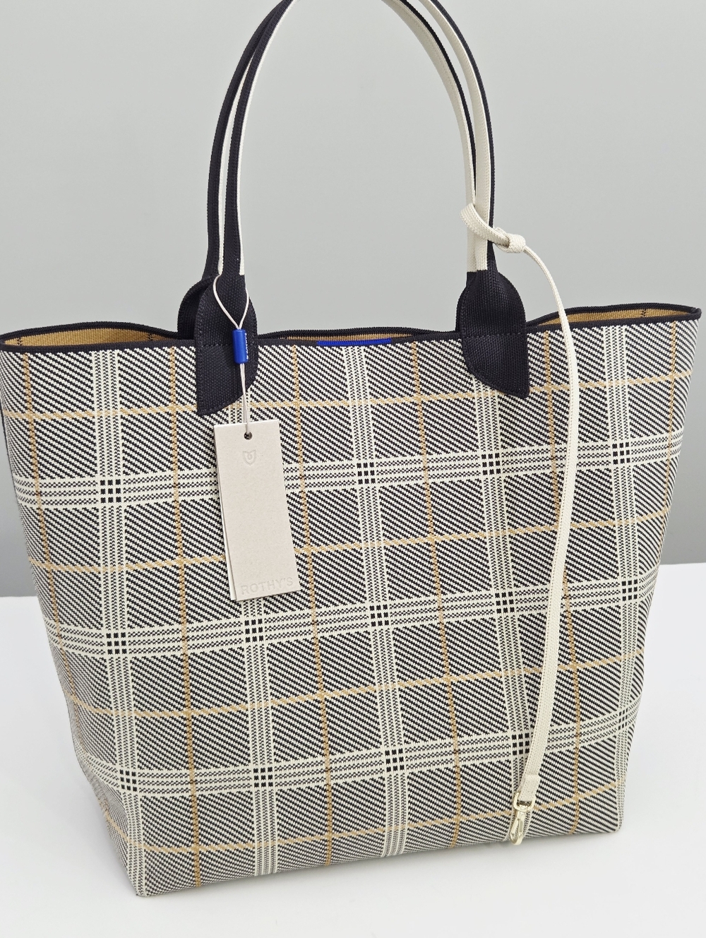 NWT ROTHY'S THE LIGHTWEIGHT TOTE BAG IN GLEN PLAID - Picture 4 of 6